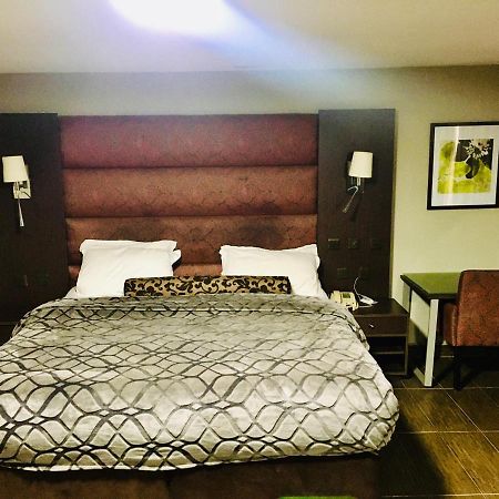 BW Starfire Hotel Икеджа Екстериор снимка