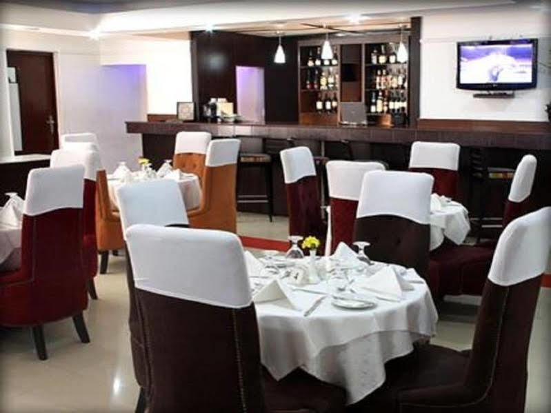 BW Starfire Hotel Икеджа Екстериор снимка