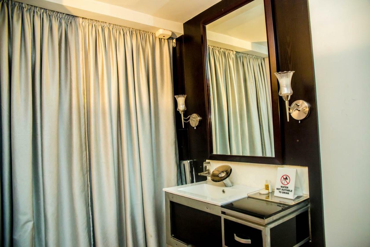 BW Starfire Hotel Икеджа Екстериор снимка