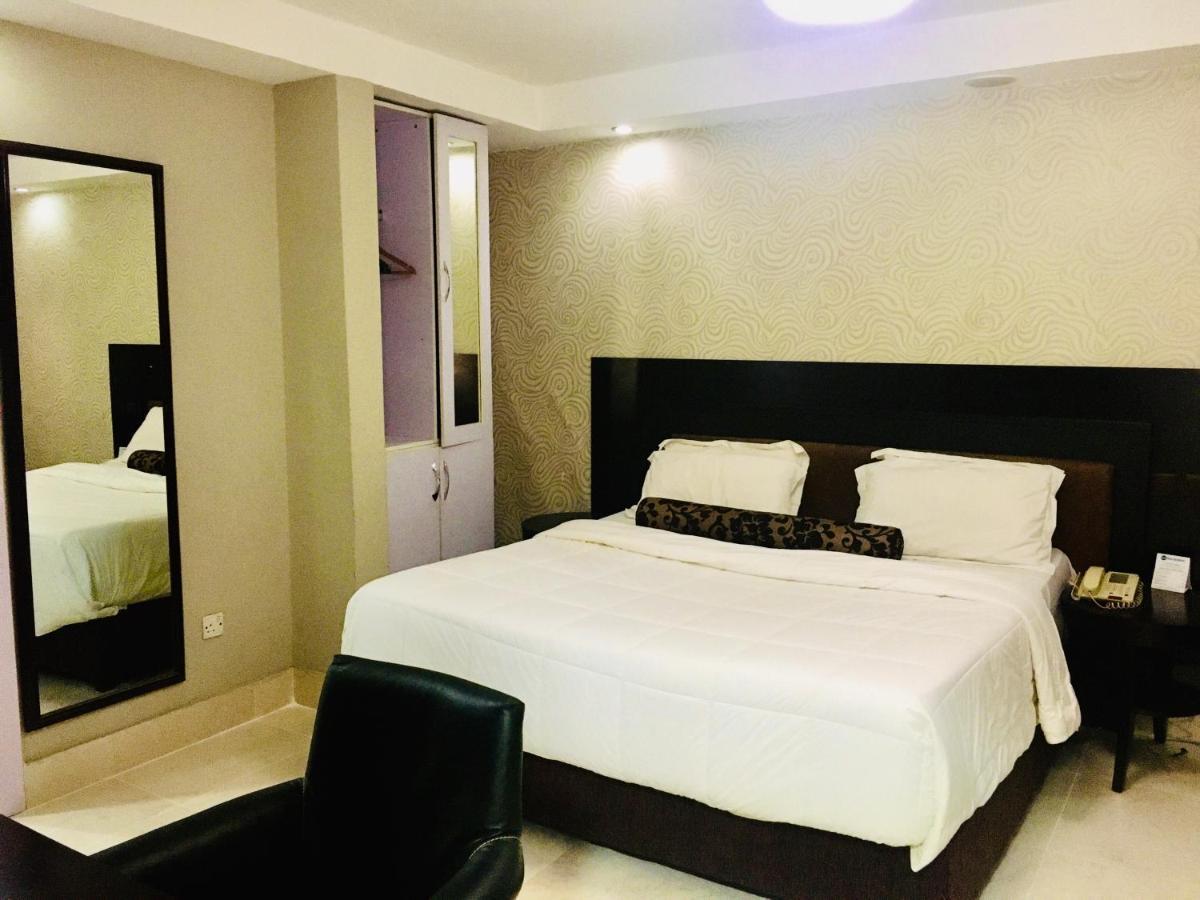 BW Starfire Hotel Икеджа Екстериор снимка
