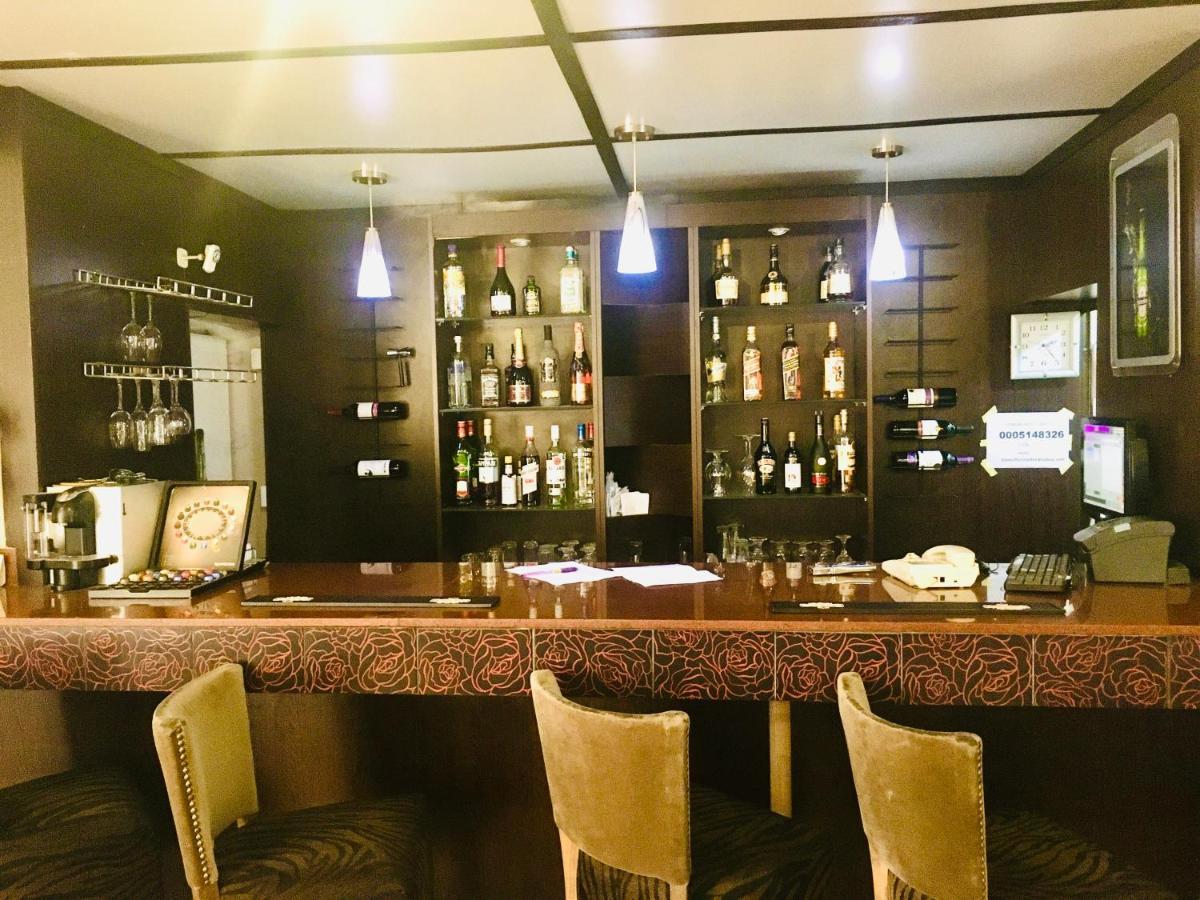 BW Starfire Hotel Икеджа Екстериор снимка