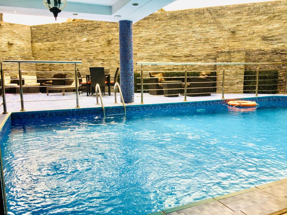 BW Starfire Hotel Икеджа Екстериор снимка